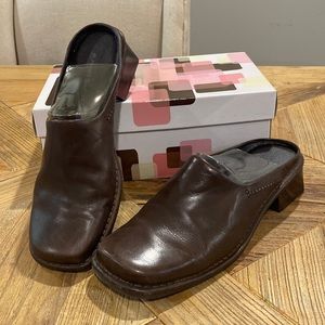 Bandolino Safari New Java